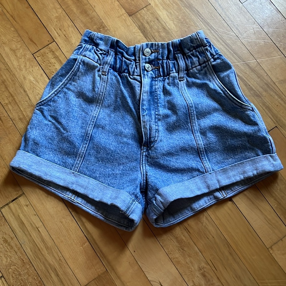 Abercrombie & Fitch 80s Paperbag Short